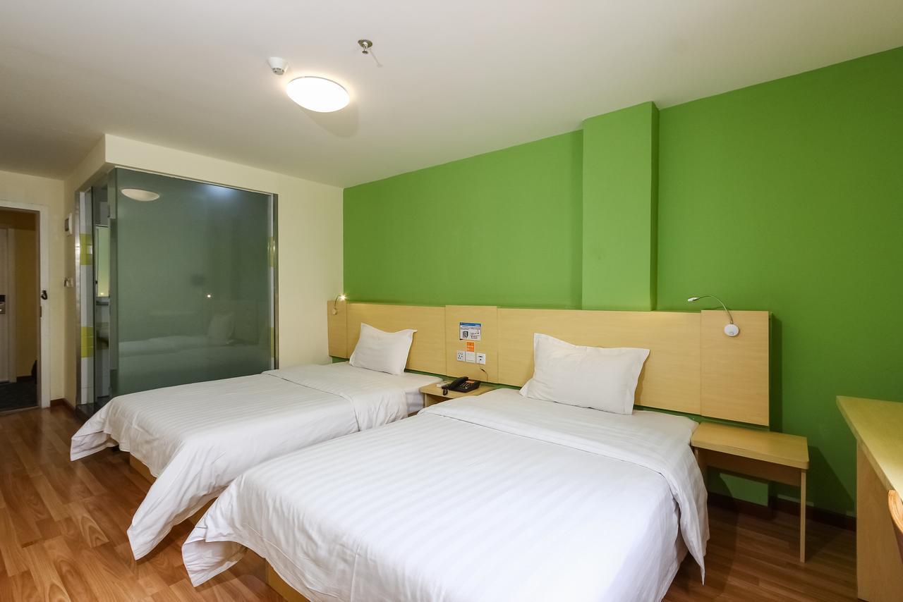 7Days Inn Guangzhou Southern Hospital Medical College Station Zewnętrze zdjęcie